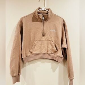 🔥Hollister Crop Sweatshirt 🔥